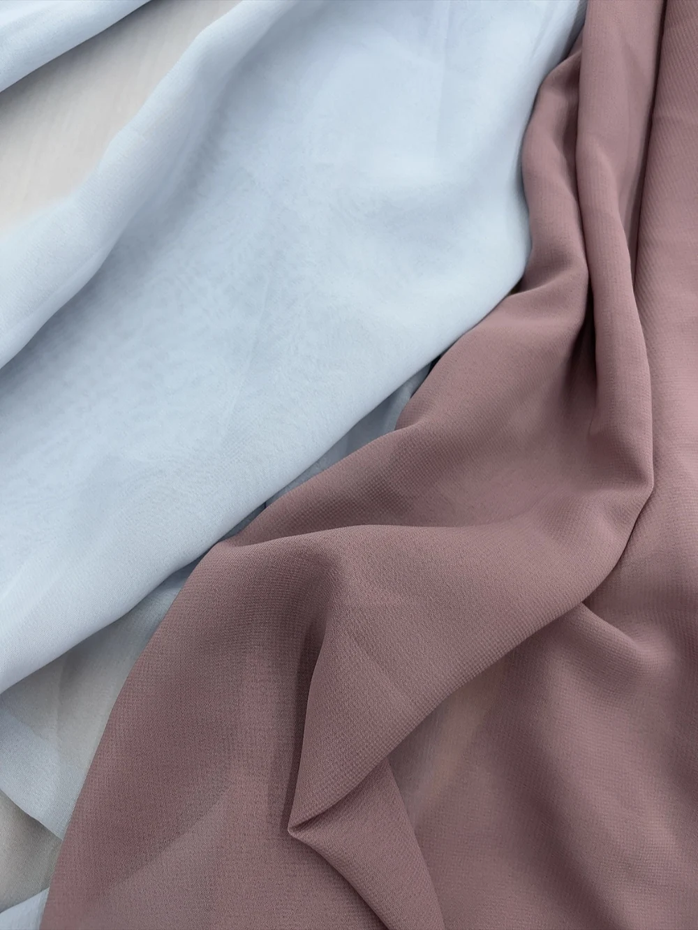 New design fashion traditional breathability woven flowery chiffon fabric