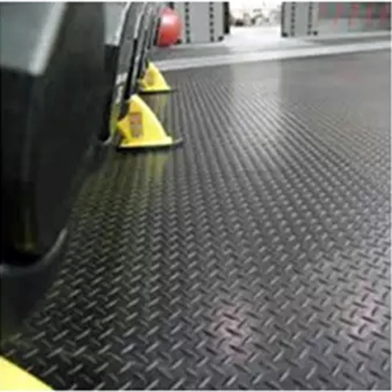 Best quality 3-5mm Coin Stud rubber sheets anti slip Rubber flooring mats roll