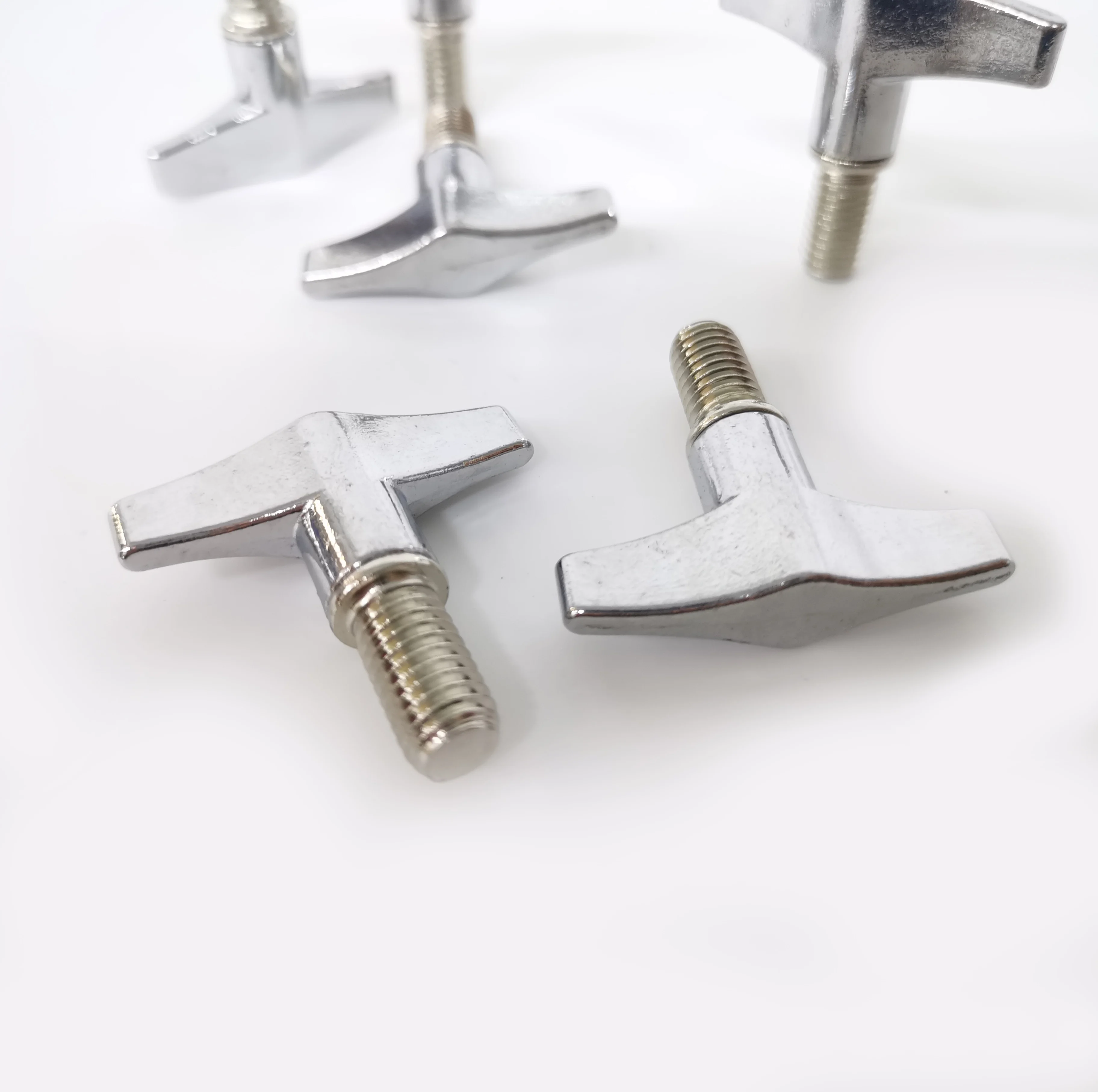 
 Ручной вращающийся барабанный ключ из цинкового сплава M8 * 15 для барабанных фитингов  