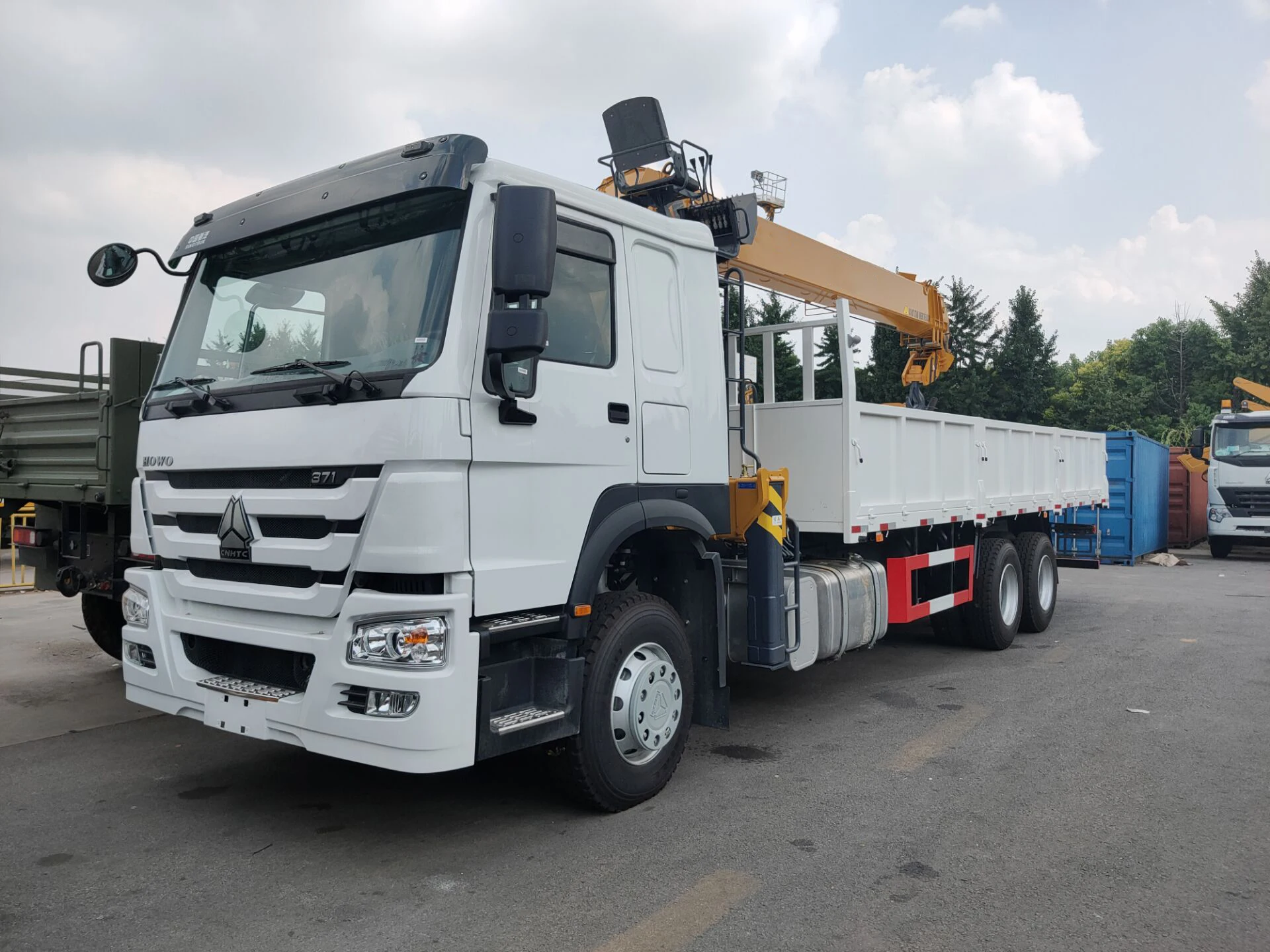 IN PROMOTION!! 14Ton Hydraulic small crane for warehouse Construction Lifting Height 25m arm boom crane truck Camion guindaste