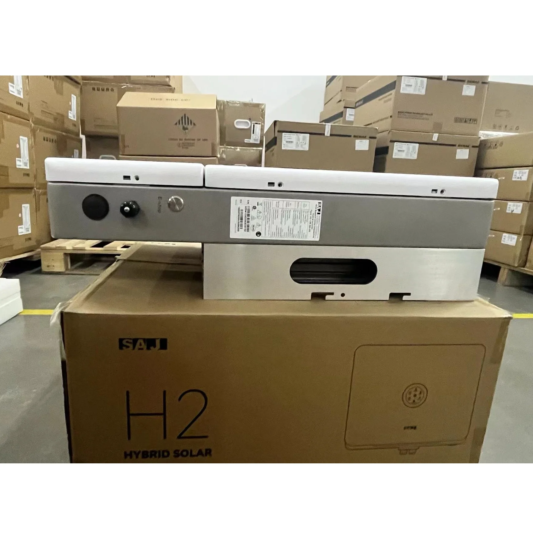 SAJ US 12KW With MPPT Charge Controller UL CEC Split Phase Hybrid Solar Inverter