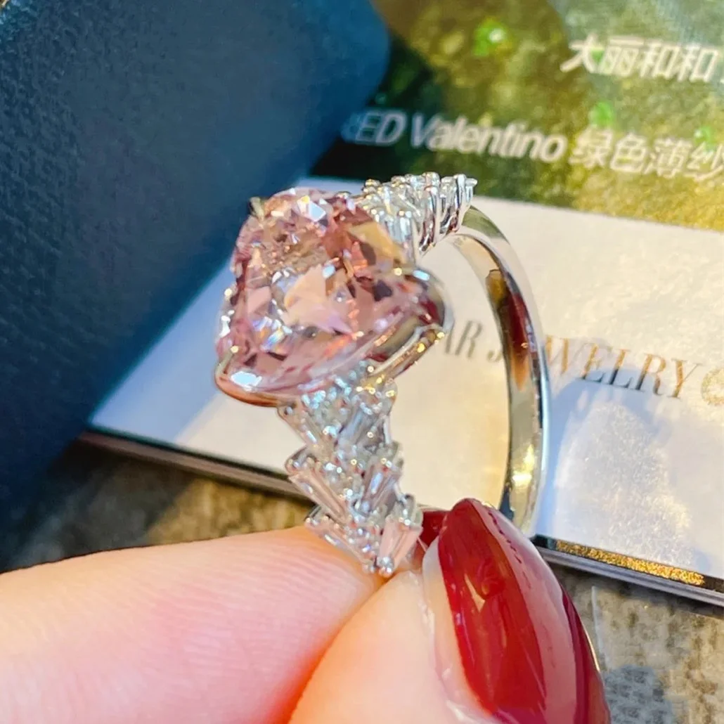 Crystal Zircon Ring for Women Classic Three Prong Zircon Engagement Ring Women Wedding Jewelry Fashion Heart Cut Pink Opp Bag
