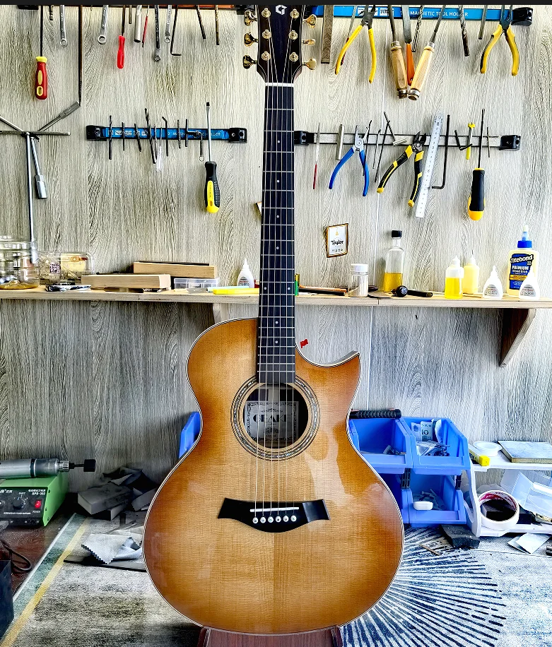 38 inch Custom High Quality All solid  guitar