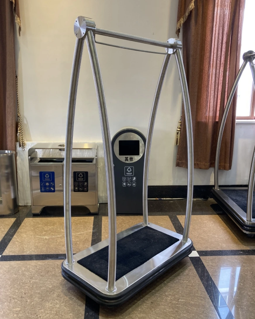 Modern Stainless Steel Bellman Baggage Cart Hotel Lobby Luggage Trolley for Airport Use by Bellboys