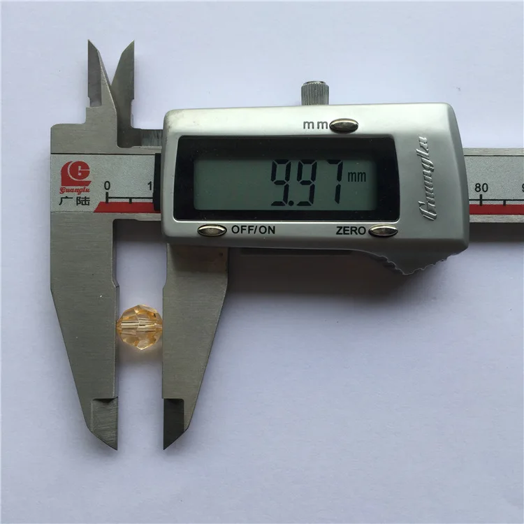 Hongzhi Whosale 8mm 10mm 12mm 14mm Beautiful 32 Faceted Acrylic Beads Transparent Loose Plastic Beads For DIY Jewelry Making