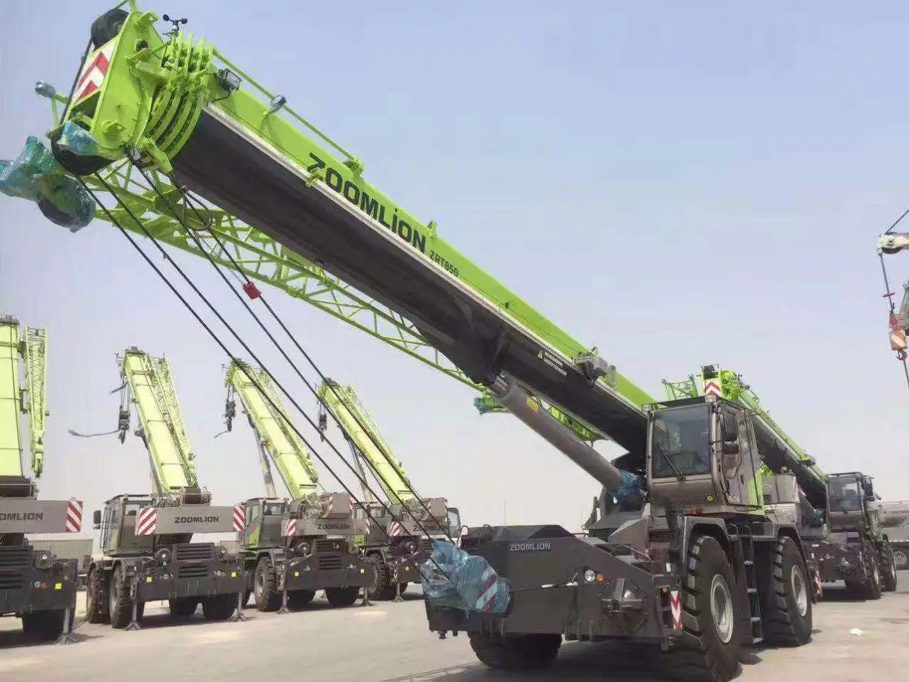 ZOOMLION ZRT400V432 40 ton All Terrain Rough Terrain crane pick up mobile hydraulic truck crane for sale