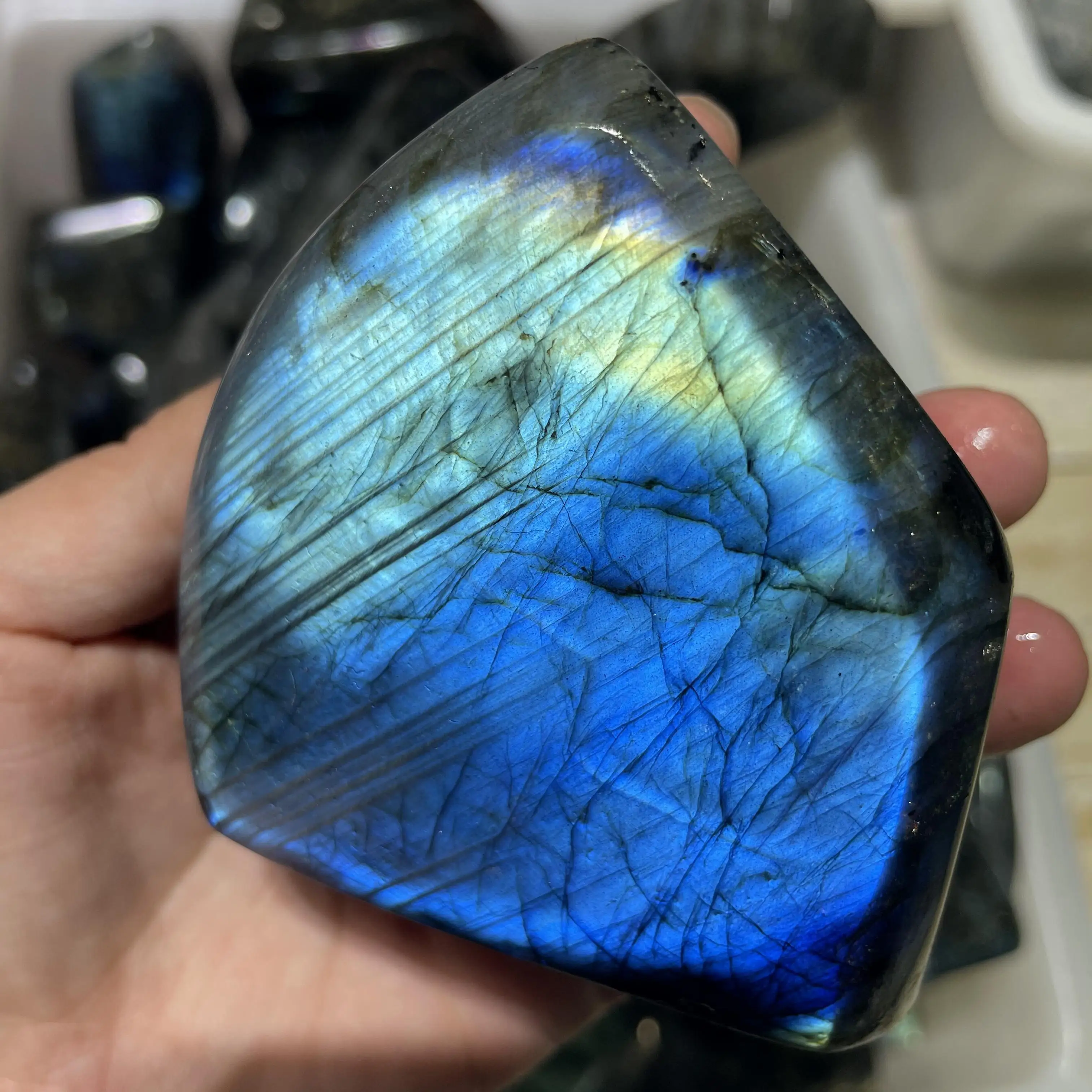 High quality dark blue good flashy labradorite freeform gemstone crystal quartz free form healing stones for home decor