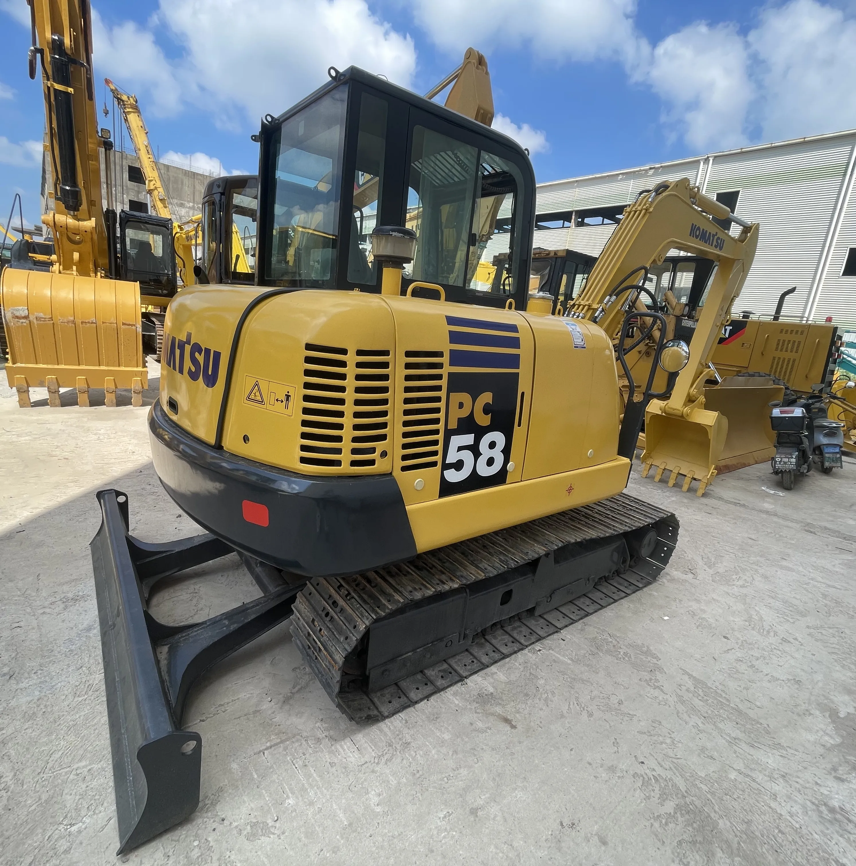 Used excavator Komatsu PC58