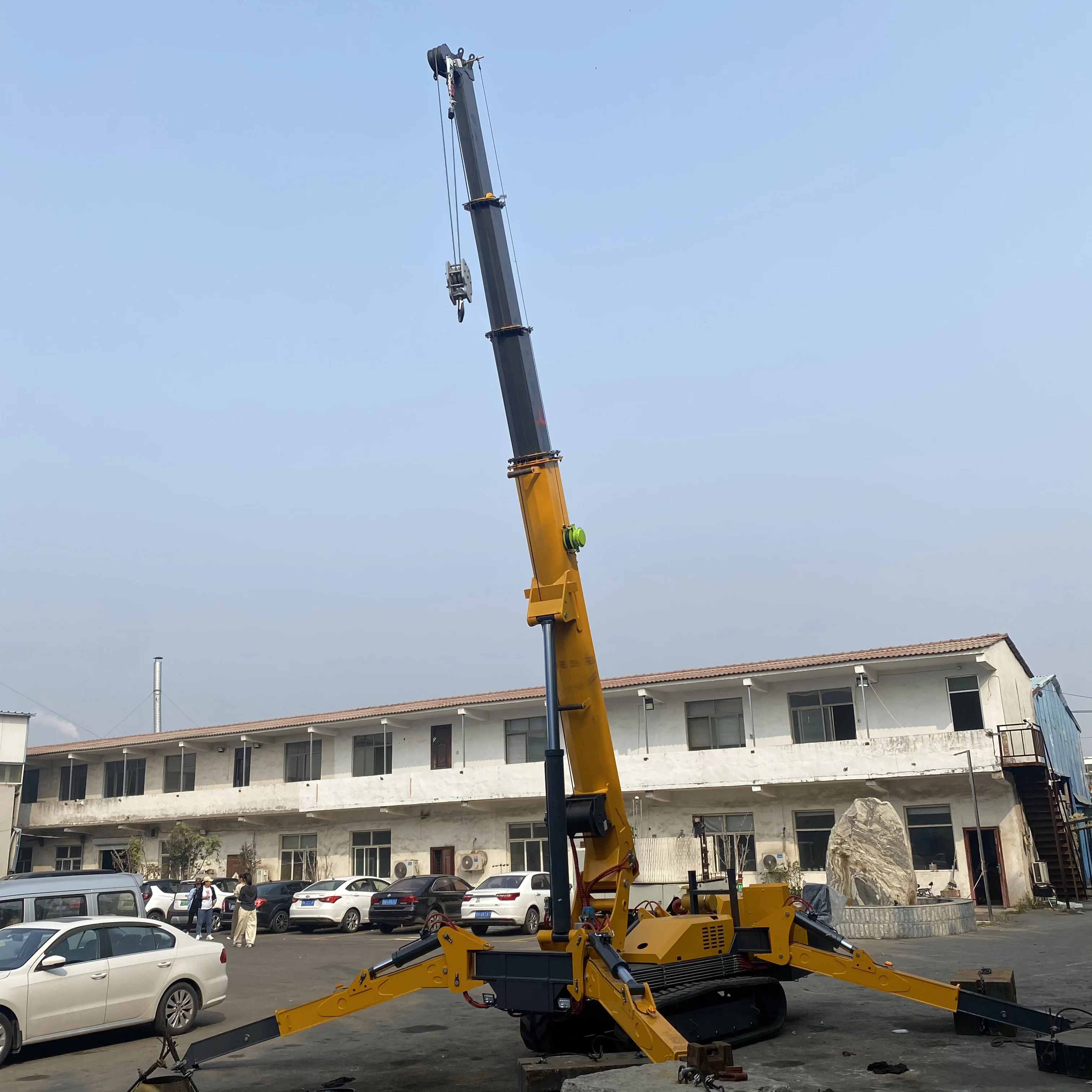 New Design Manual Advanced Control 8 Ton Spider Crawler Lift Compact Hydraulic Crane for Urban and Restricted Access