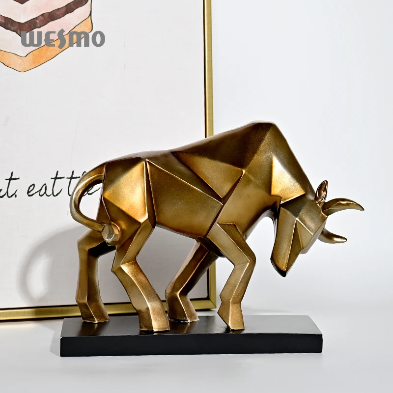 Surprise Price Gold Bull Statue Home Office Living Room Interior Resin Animal Crafts Wealth Decoration Bull Sculpture