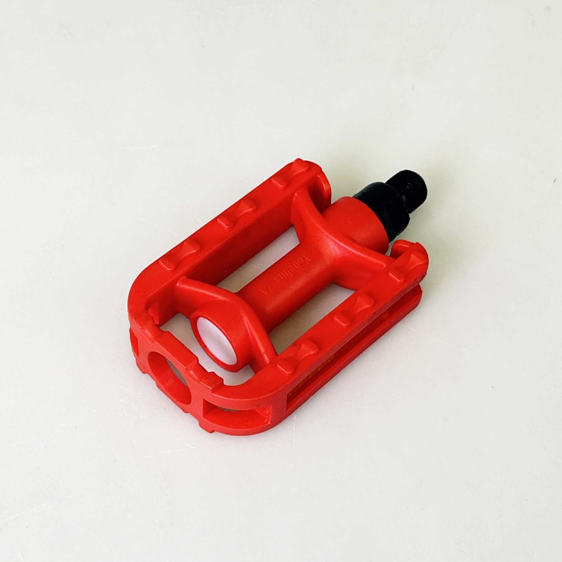Colorful PP Children Bike Pedals Ball Bearing For Kids Anti-Slip Bike Parts Customize Color