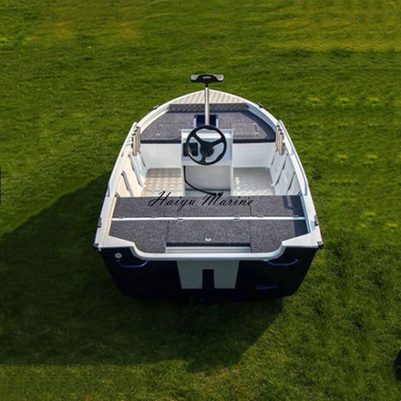 New best V-hull bass boats with live fish tank made in China