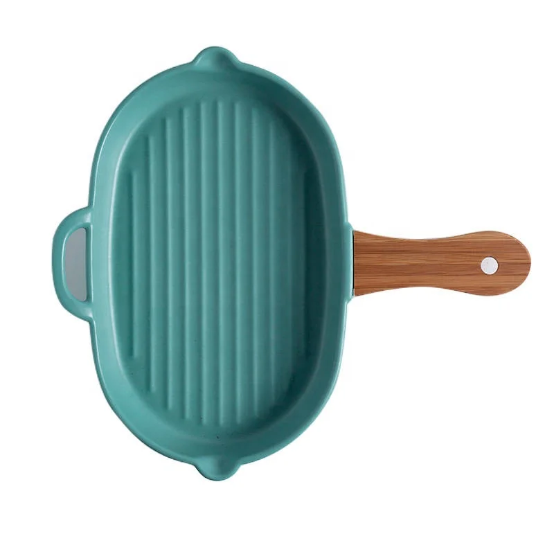 
Western steak dishes High temperature appetizer serving pizza plates with bamboo tray Ceramic plate with single wood handle 