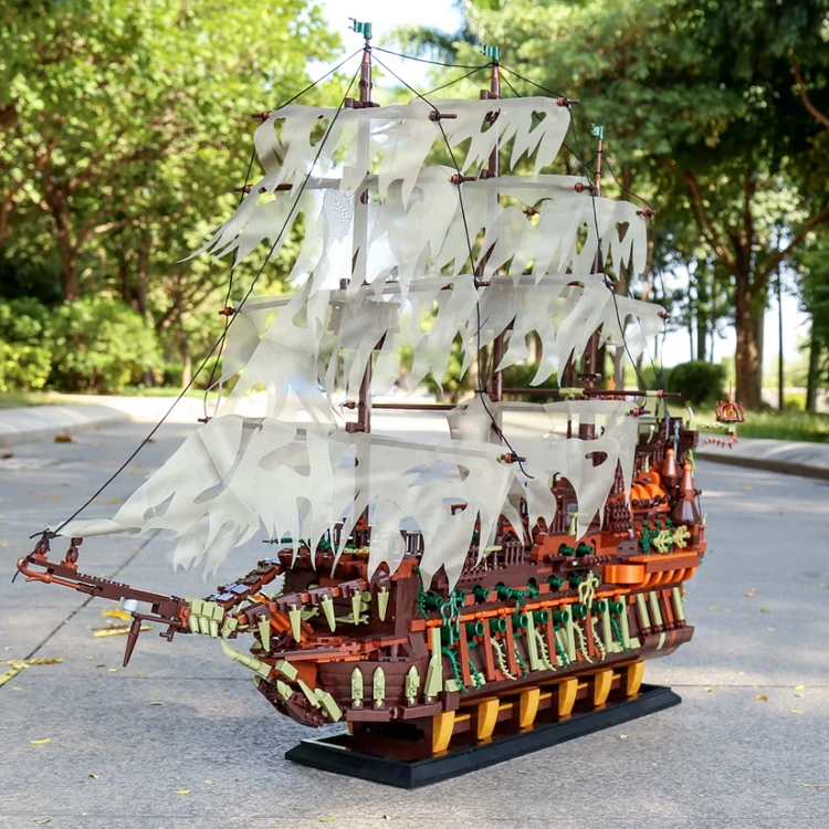 2022 New 13138 Building Block Flying Dutchman Kids Toy Educational Mini Bricks Diy Lepini Techinic Lepinn Boat Set Creative Le