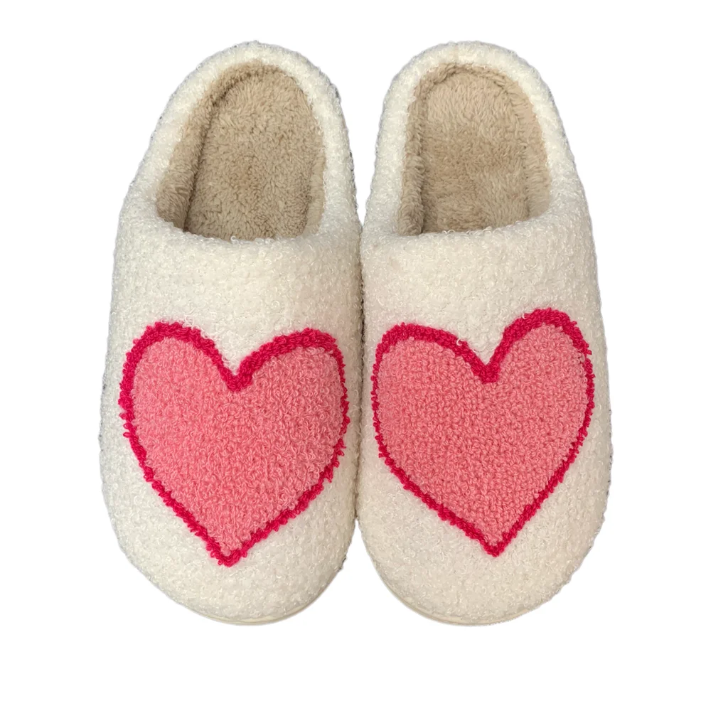 Customized LOGO Wholesale cute heart printed  smiley slipper large size ladies winter indoor flat warm house slippers fo