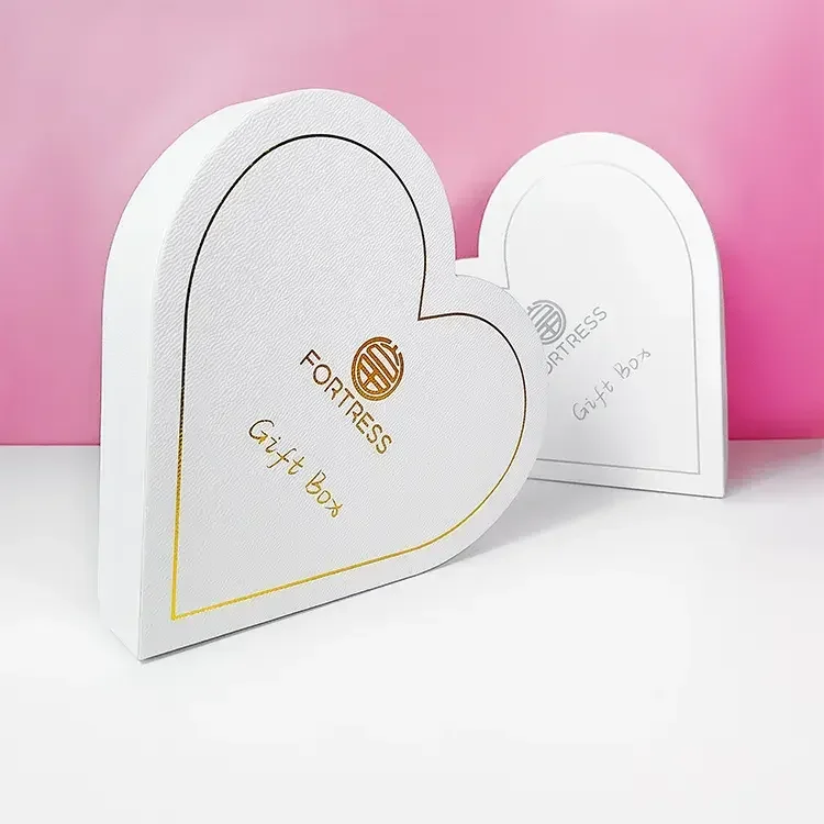 Customized design label printed food packaging containers candy chocolate biscuit heart shape luxury paper box