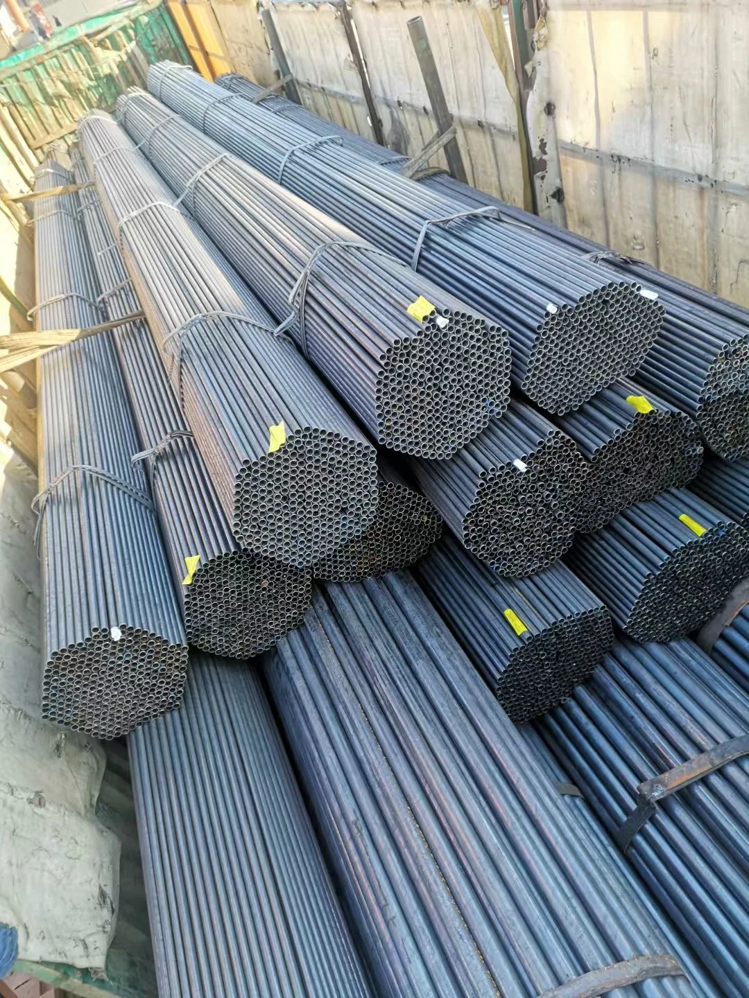 Высококачественная сварная труба из углеродистой стали API 5l Sch40 A53 A106 бесшовная 10-2000 мм для школ торговых центров больниц