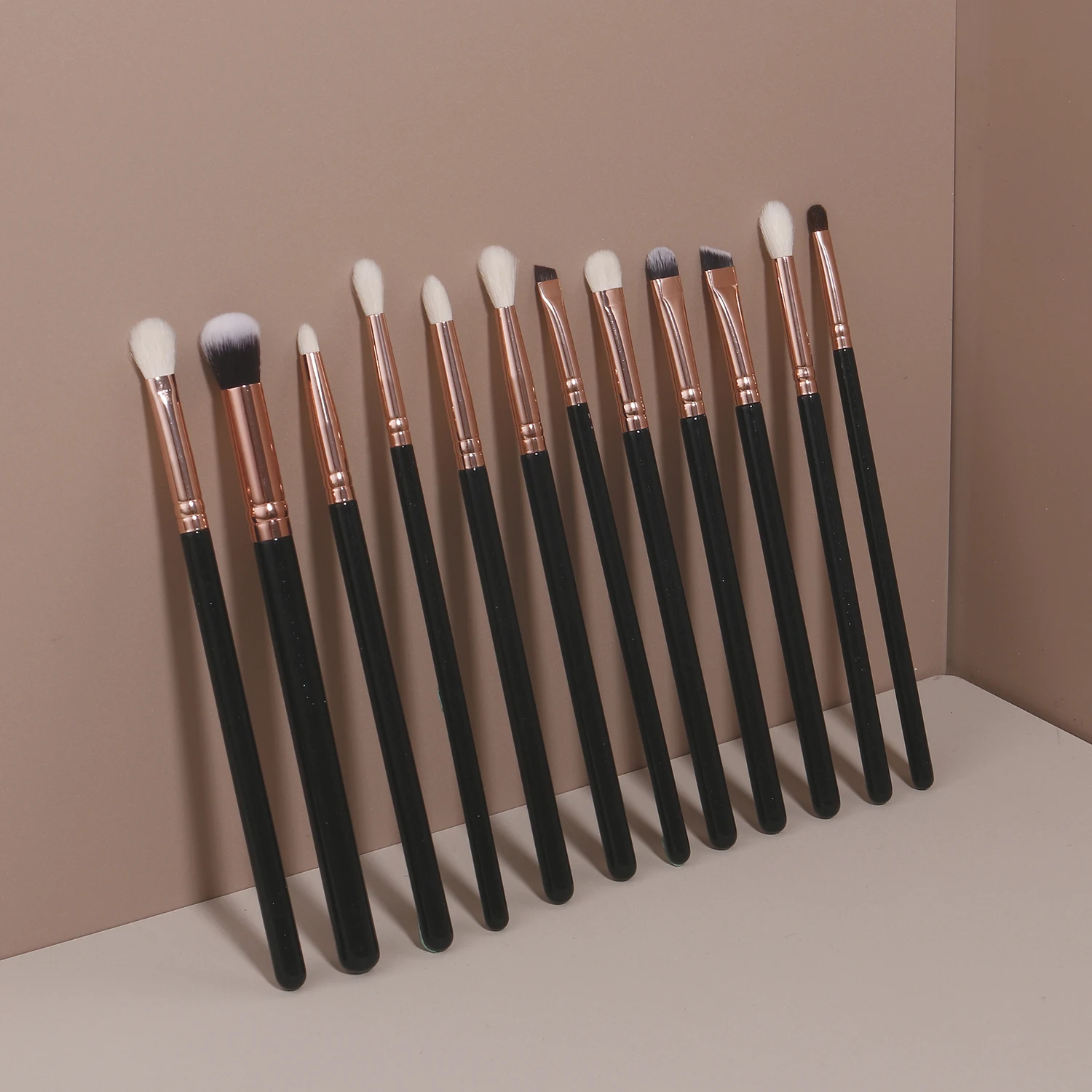 Professional Eye shadow 12 pieces Natural goat hair makeup Brush Hot Sale Wholesale Factory