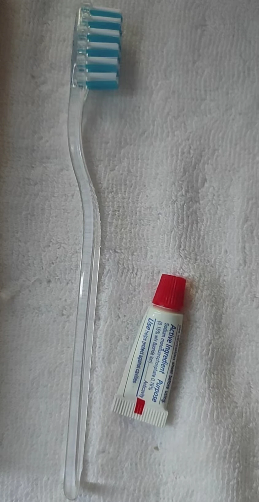 Customized polychrome folding toothbrush, manual toothbrush, environment-friendly bamboo toothbrush, hotel, hospital, beaut