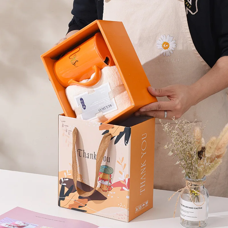 ceramic mug ceramic coffee cups gift box with handle souvenirs and business gifts fan handle small glass bottle