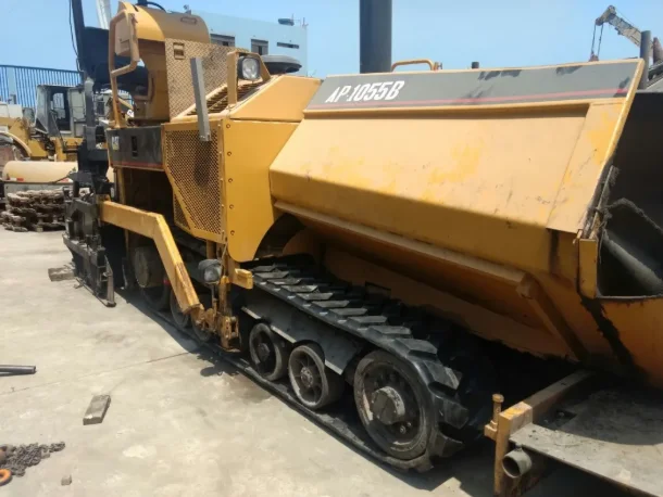 Резиновая гусеница для плитки 460*225*36 подходит CAT AP1055