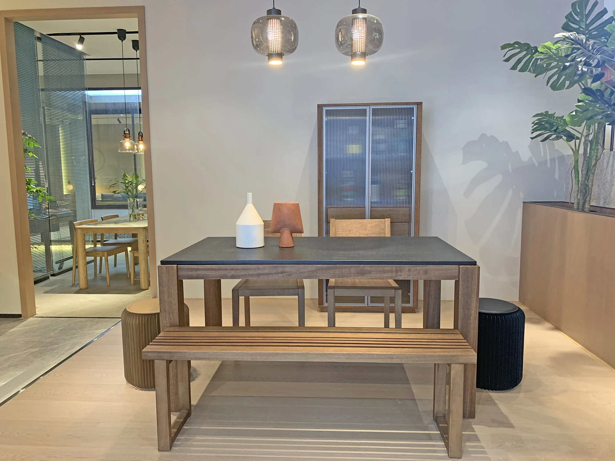 Easy Assemble CKD Package Rectangular Dining Table Solid Wood Legs Steel Table Top Dining Room Furniture For Restaurant Diner