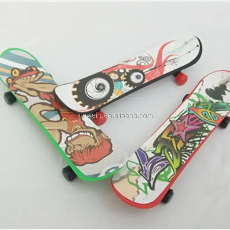 New design wholesale mini game ramp mini finger skateboards plastic material finger skateboards finger skateboards
