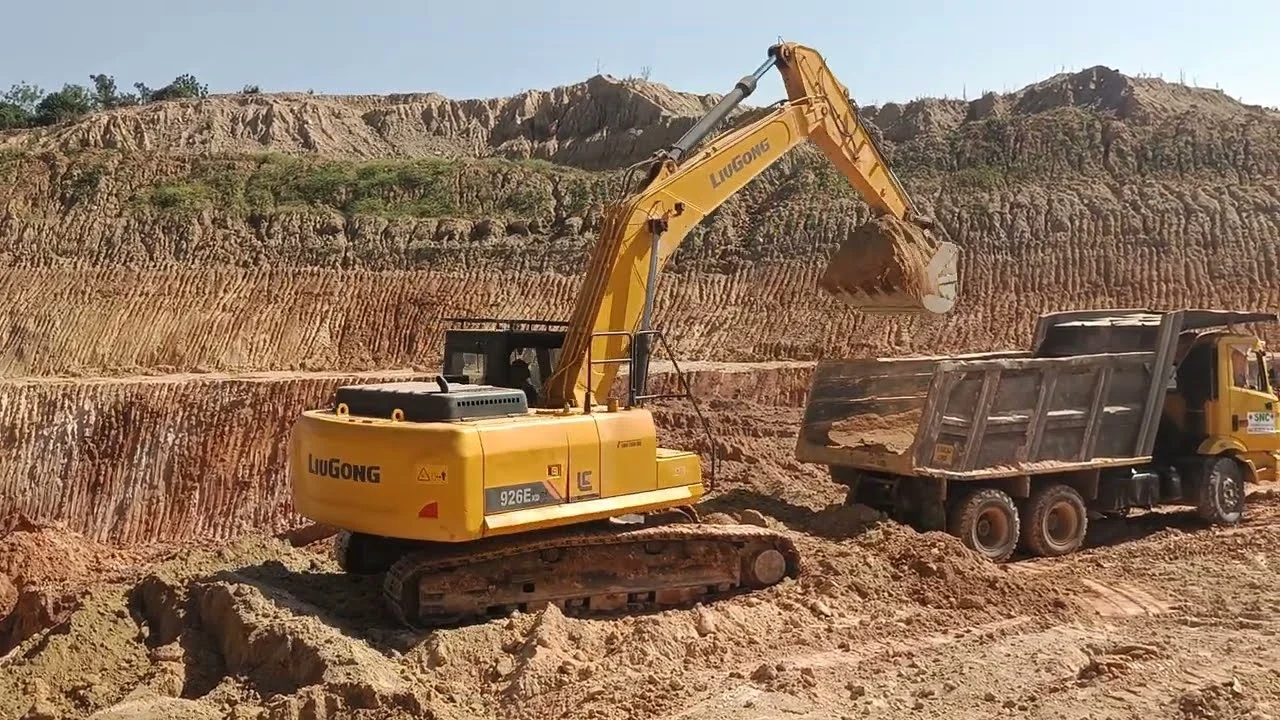 Китайский завод гусеничный экскаватор 26 тонн двигатель LIUGONG 926E 926F Cummins распродажа
