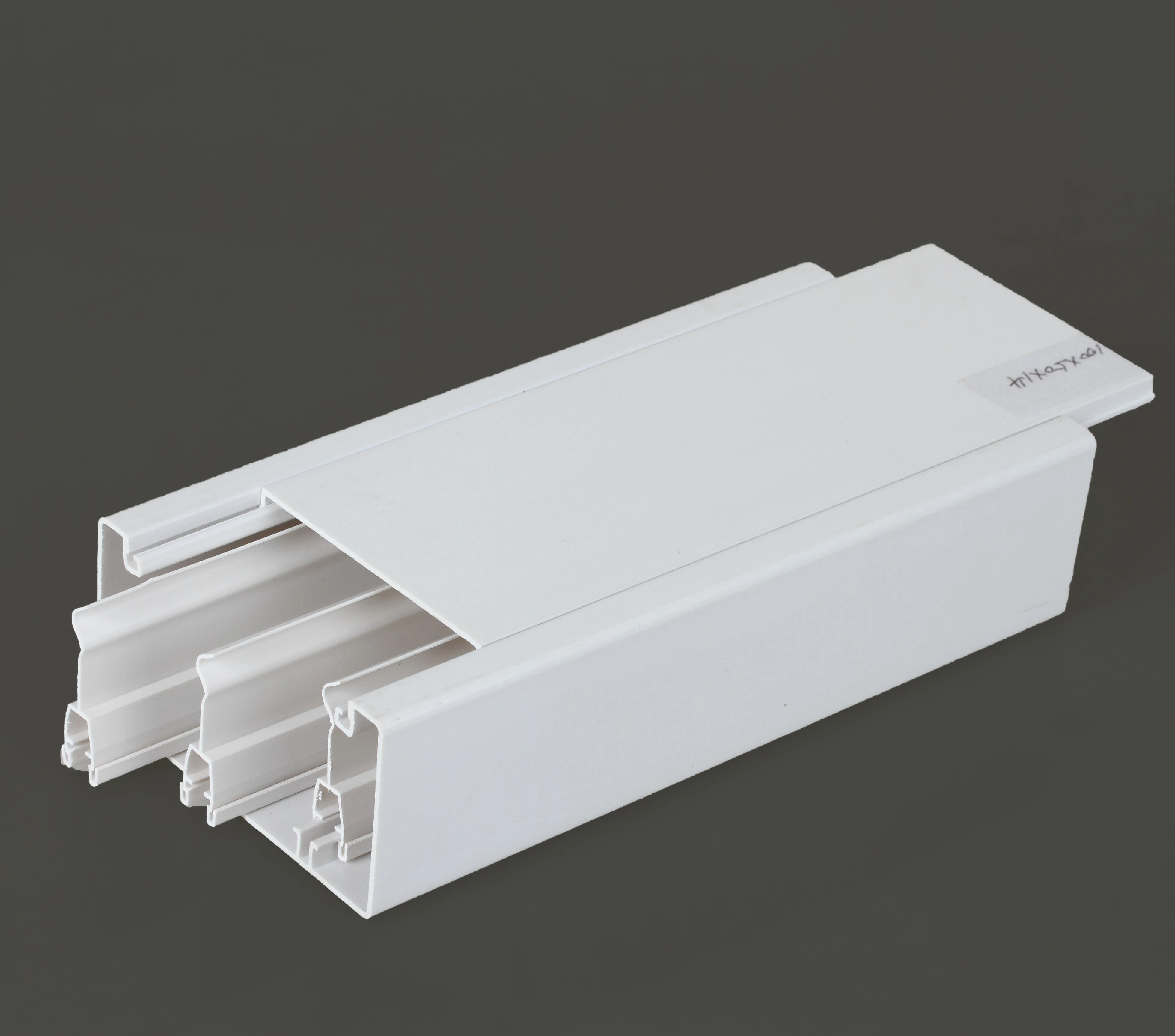 
China supplier hot sale 100x50mm Compartment Trunking for Chile Market Canaleta 
