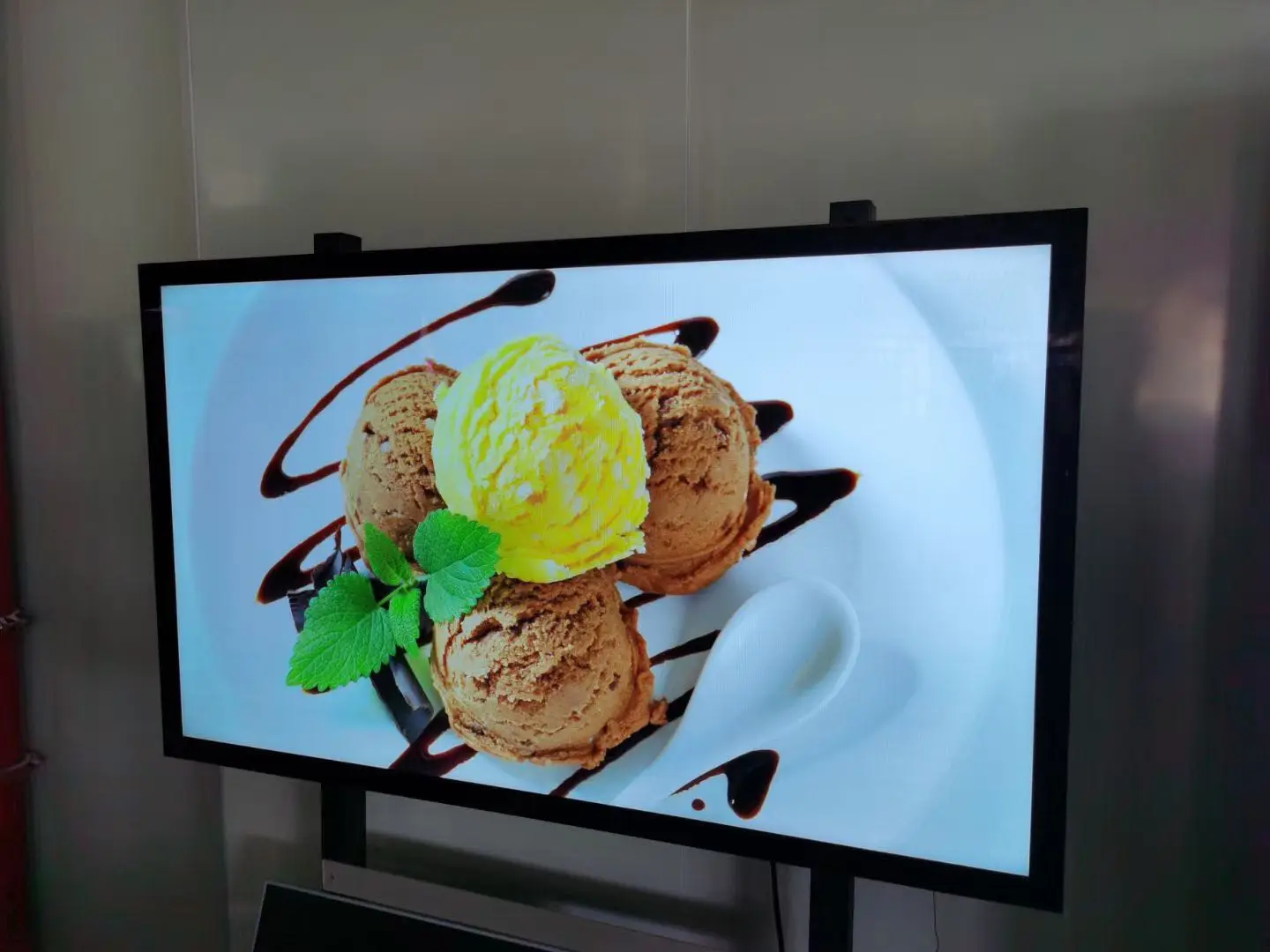 23.8Inch factory price High Brightness Sunlight Readeable Open Frame Lcd Media Player