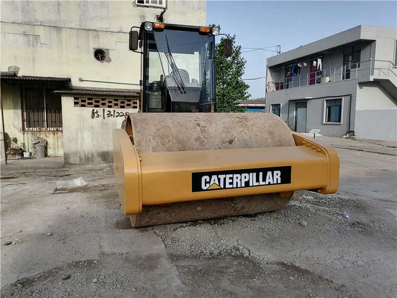 Оригинальный японский дорожный каток CAT CS683E, б/у дорожный каток CAT для продажи
