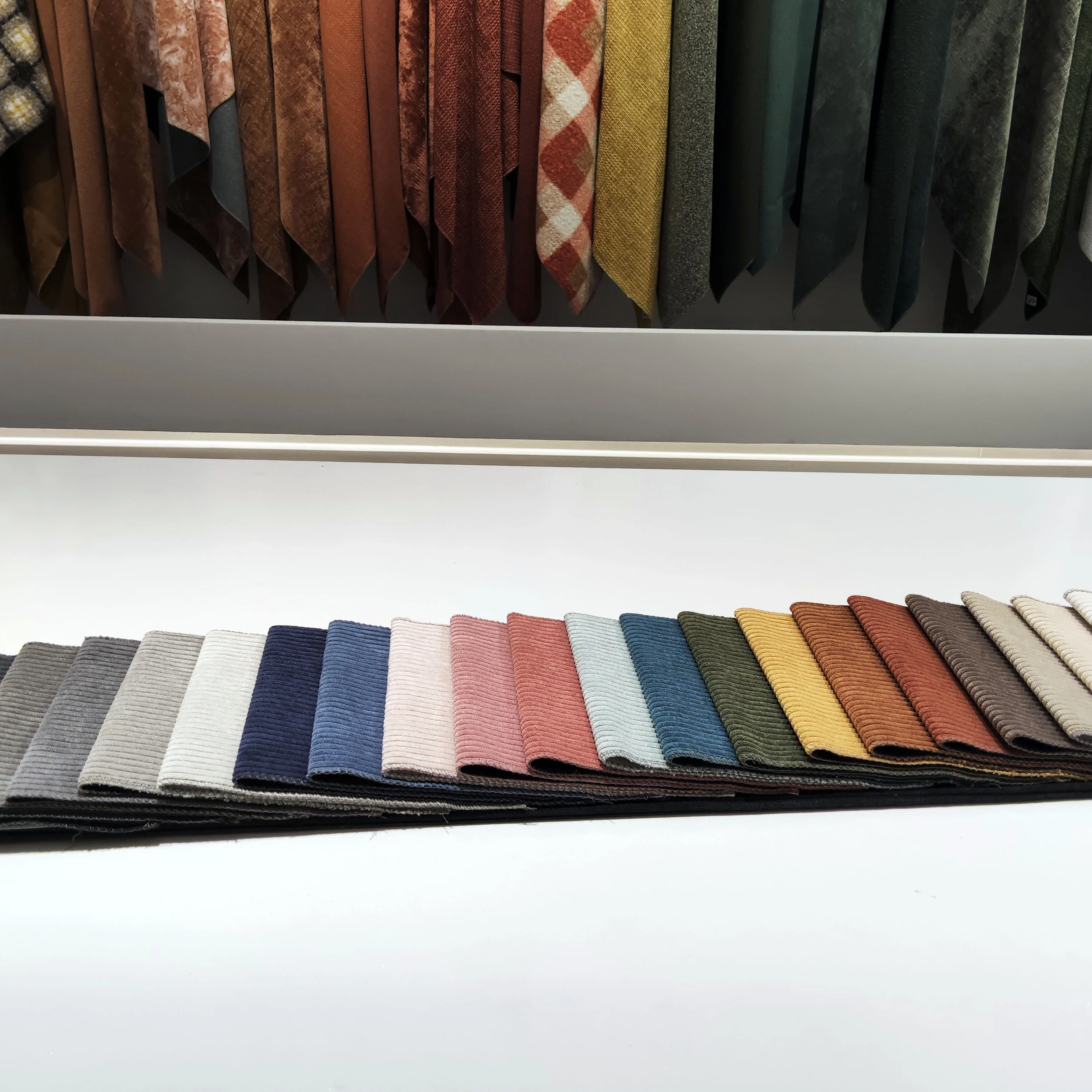 Nordic Simple Modern Fabric Sofa Cream Arabic Upholstery Chenille Fabric For Winter