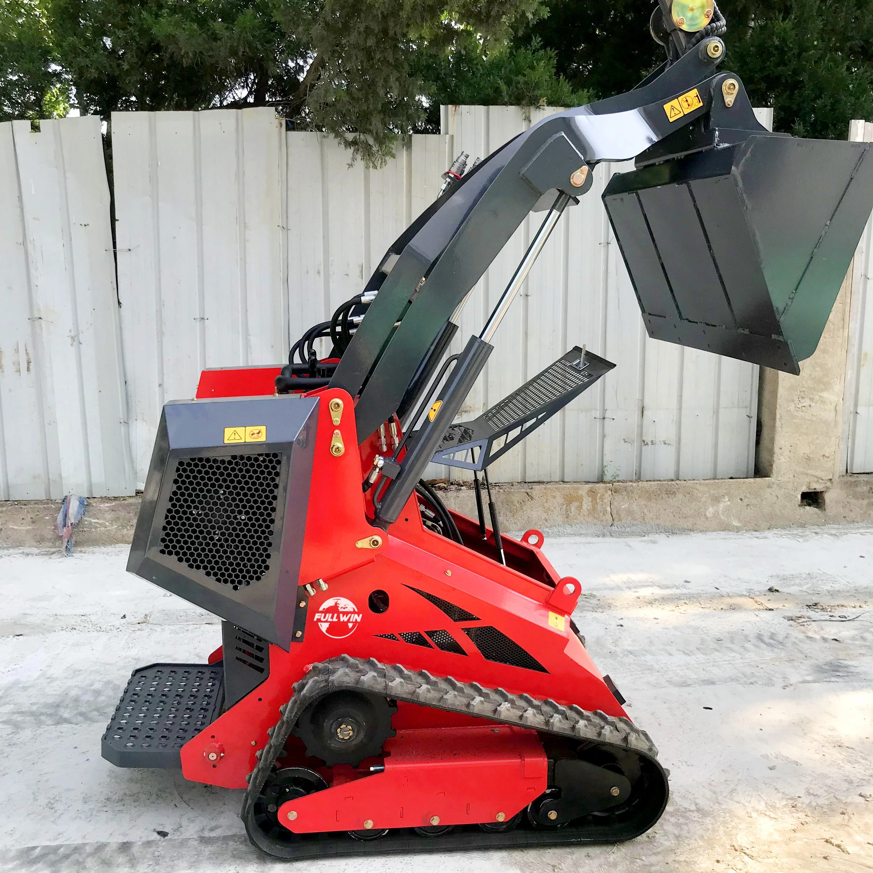 Affordable Retail Price Mini Skid Steer Loader 882LB Max. Load 993LB Max. Lift Triple Pumps Triple Valves