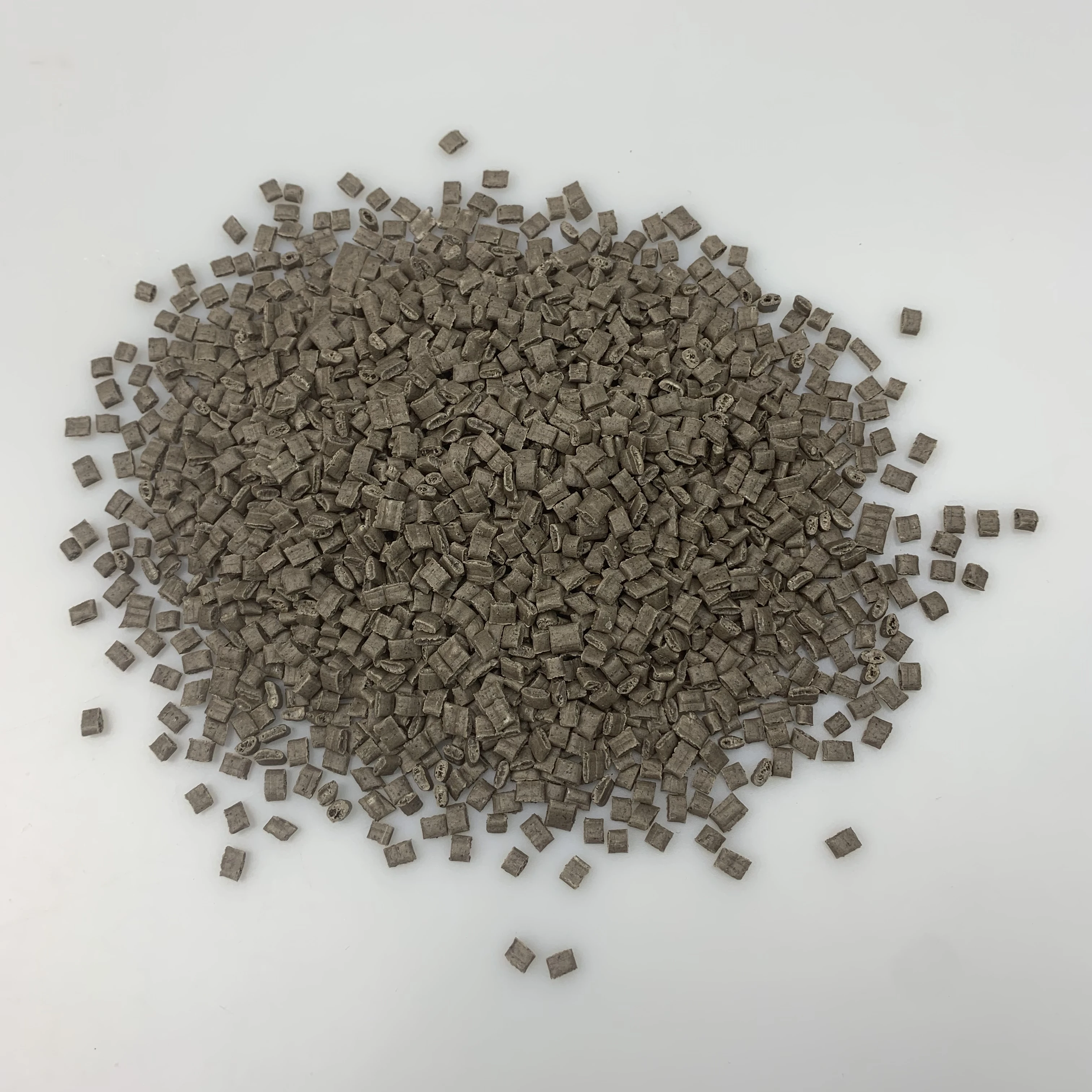 PP P1035-NC506N Dark Brown Coffee Grounds PP Pellets Raw Material For Coffee Cup