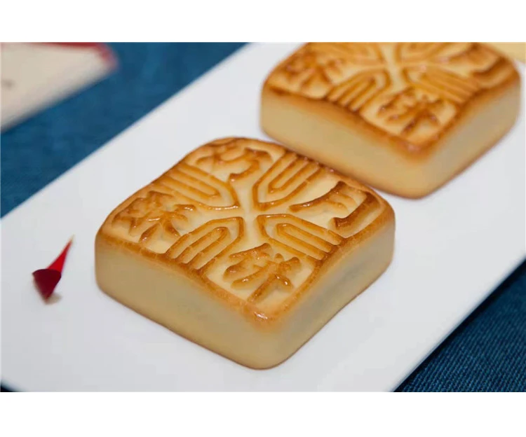 Источник завод свежий праздника середины осени Mooncakes течет заварной крем с пятью орехи