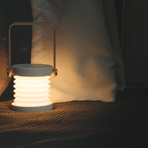 Battery Operated Portable LED Camping Light Rechargeable Torch Light Long Distance Rechargeable Lithium Battery ABS 80 100 0.5