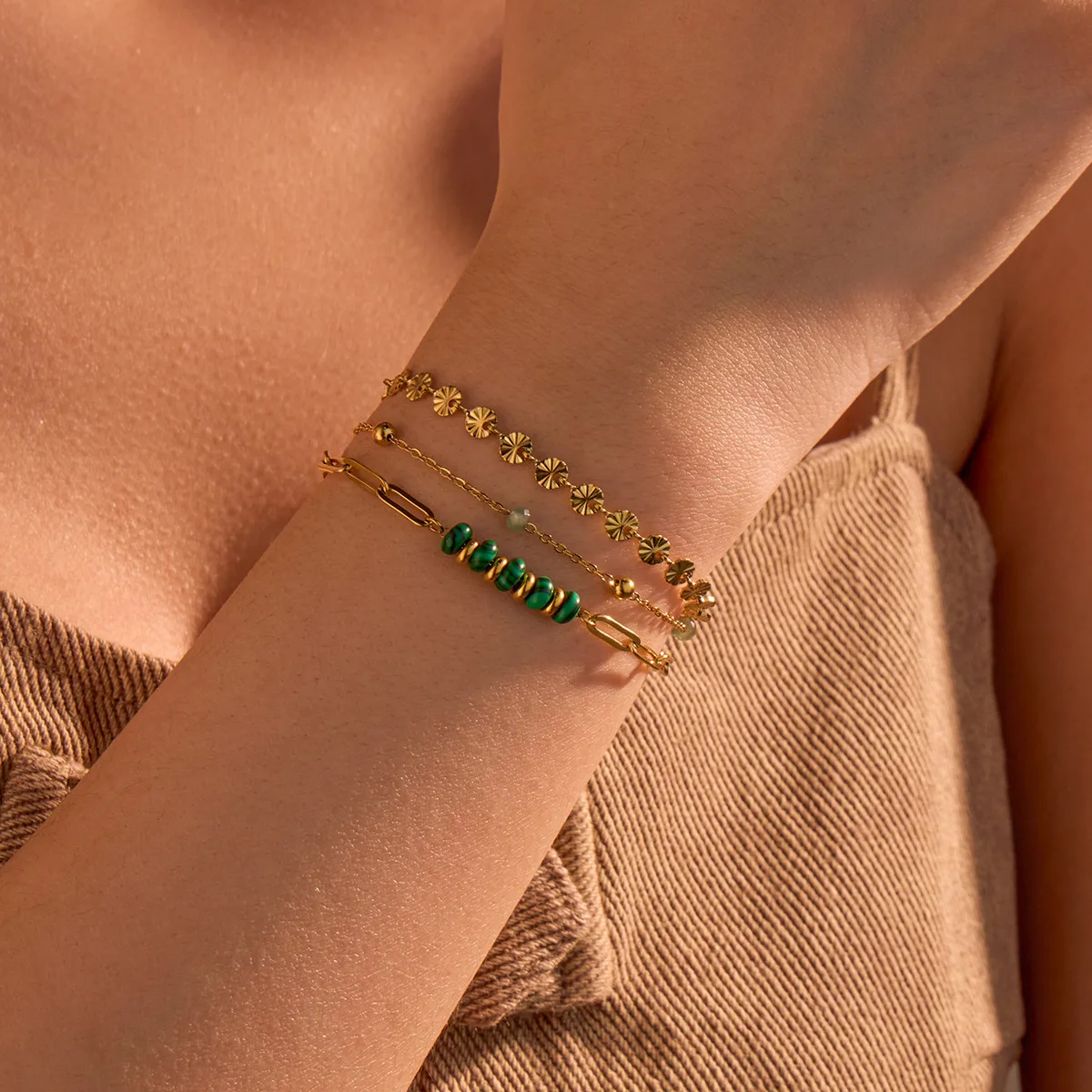 Vintage 18K Gold Plated Geometric Paper Clip Chain Design Bracelet White Quartz Beaded Handmade Three-Layers Bracelets