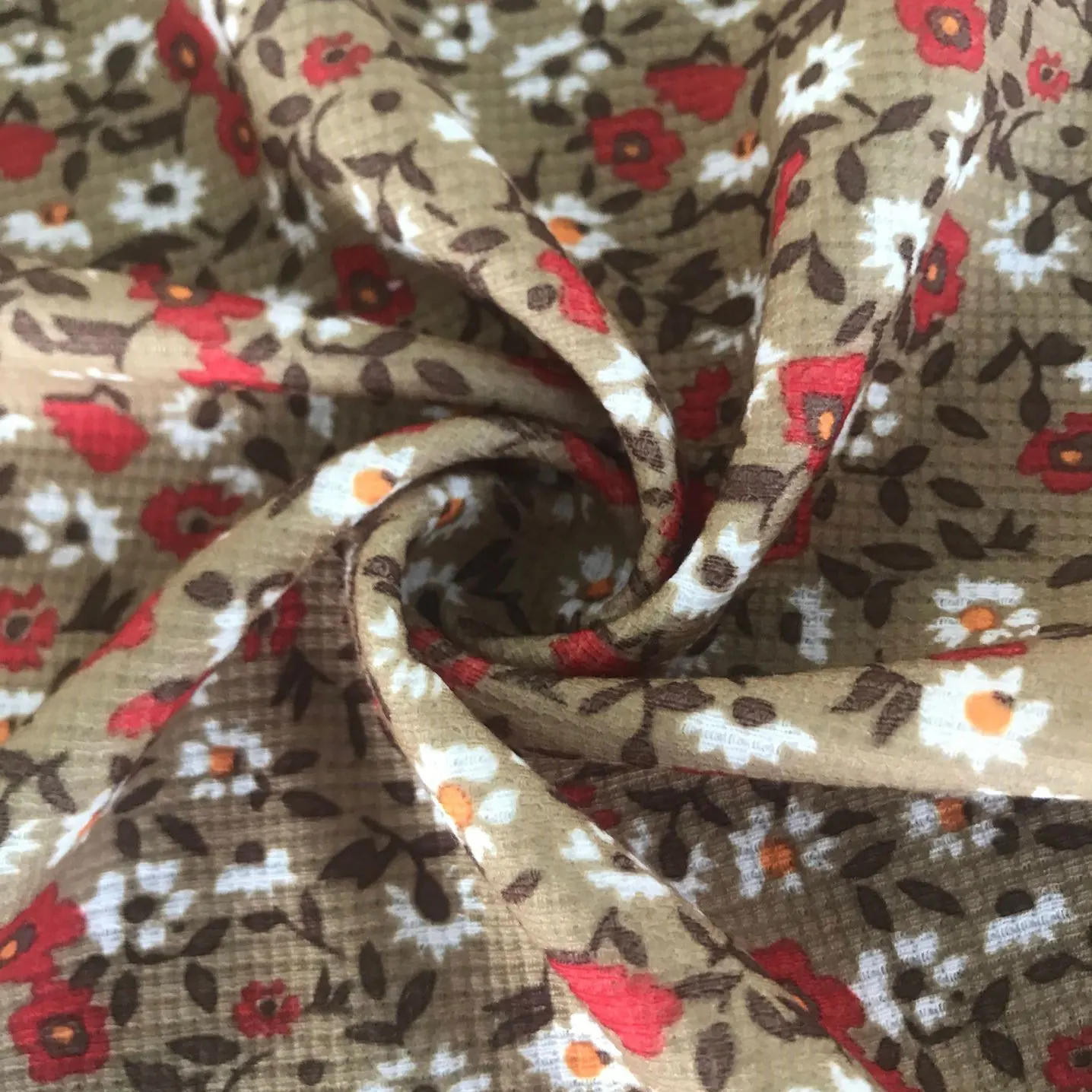 Fashion Top Style Floral Pattern Printed 100% GRS Recycled Polyester Knit Jacquard Waffle Fabric For Women Dress