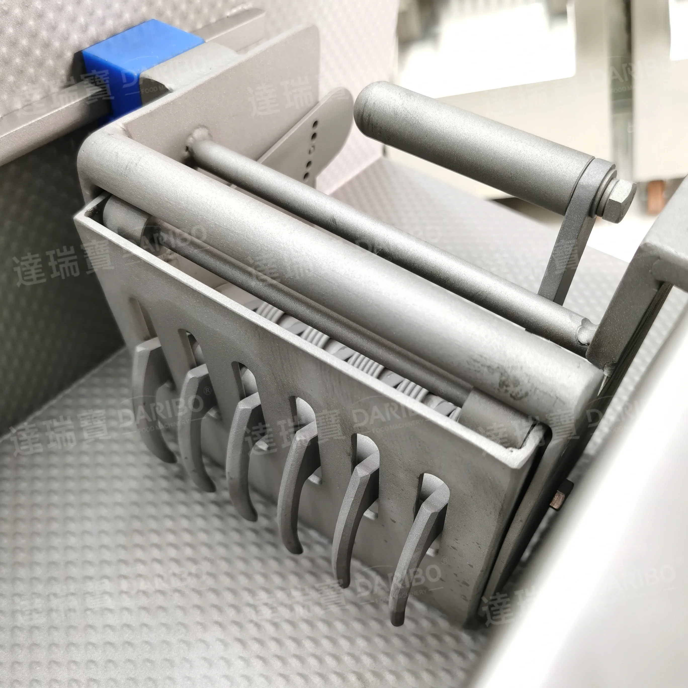 Automatic frozen meat cutting machine meat cutter spare ribs chopper bacon fish meat slicing machine