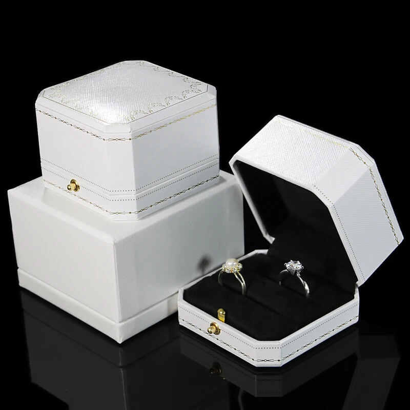 Custom logo luxury retro jewelry couple wedding ring box