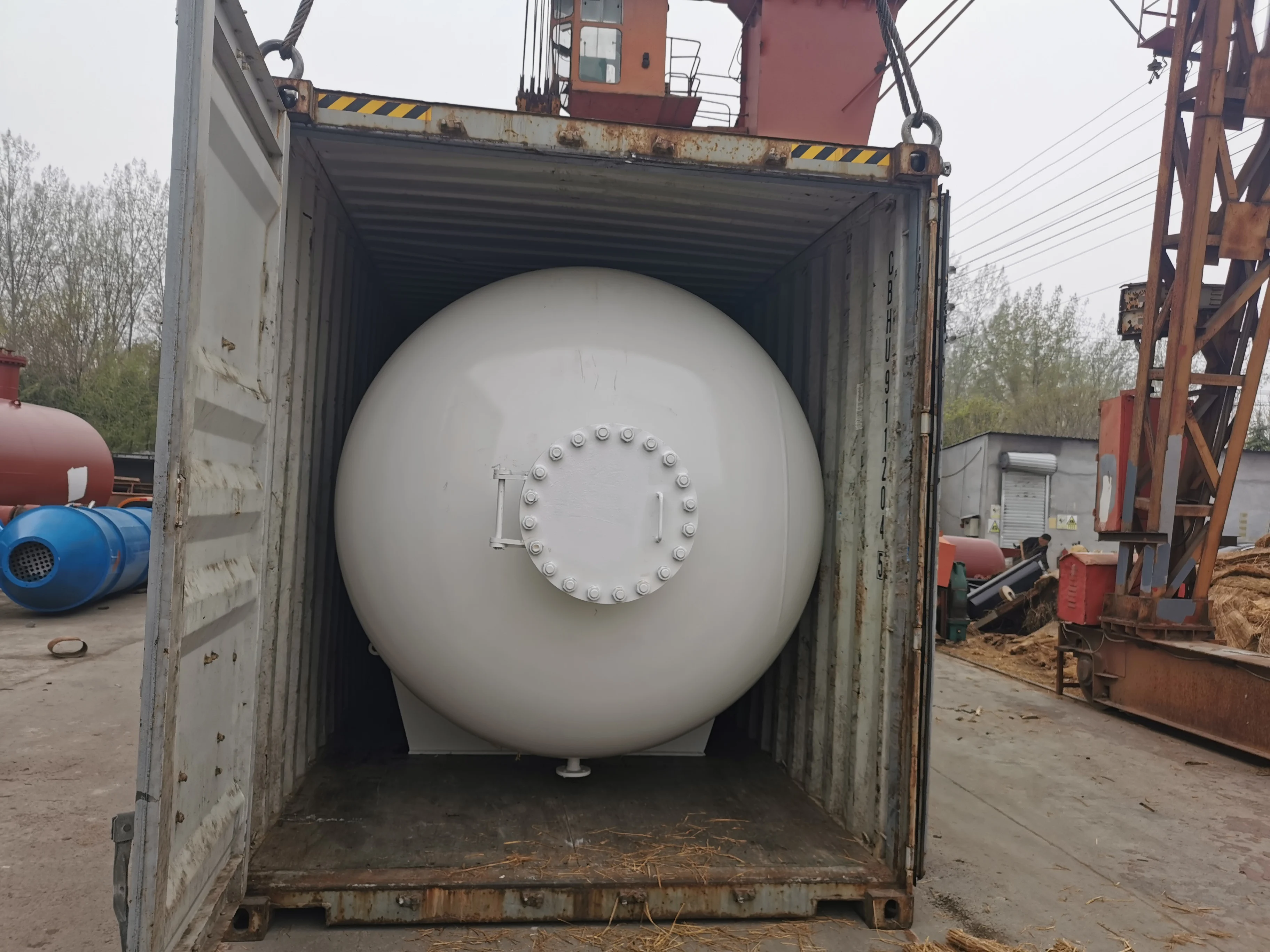  Баки для хранения сжиженного углеводородного газа на 300 л продажи горизонтальные баки цистерны