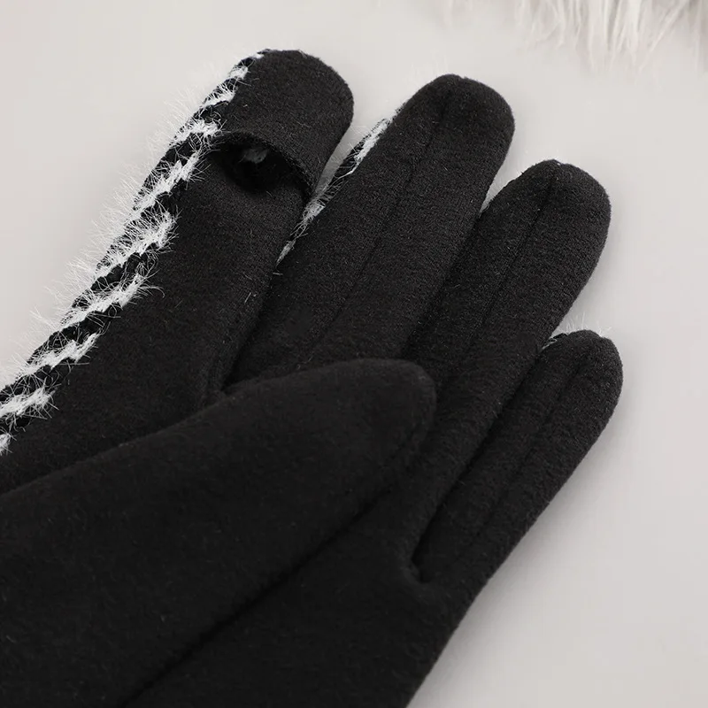 New Arrival Contrast Color Windproof Winter Gloves Fashion Velvet Warm Plaid Micro-touch Exam Glove Outdoor