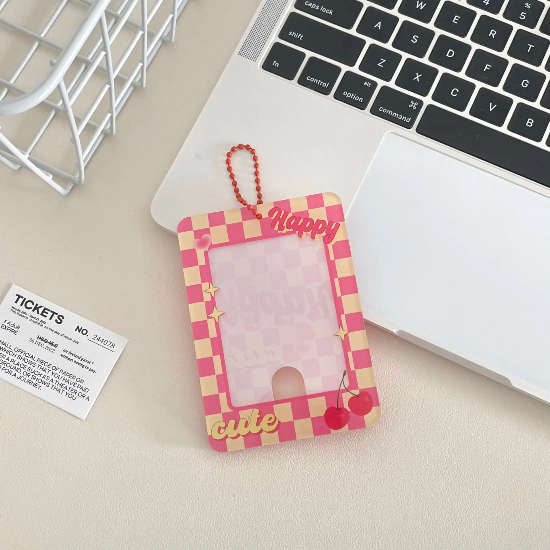 Custom KPop Acrylic Photocard Holder Keychain Cute Photo Frame for Album and DVD PCs