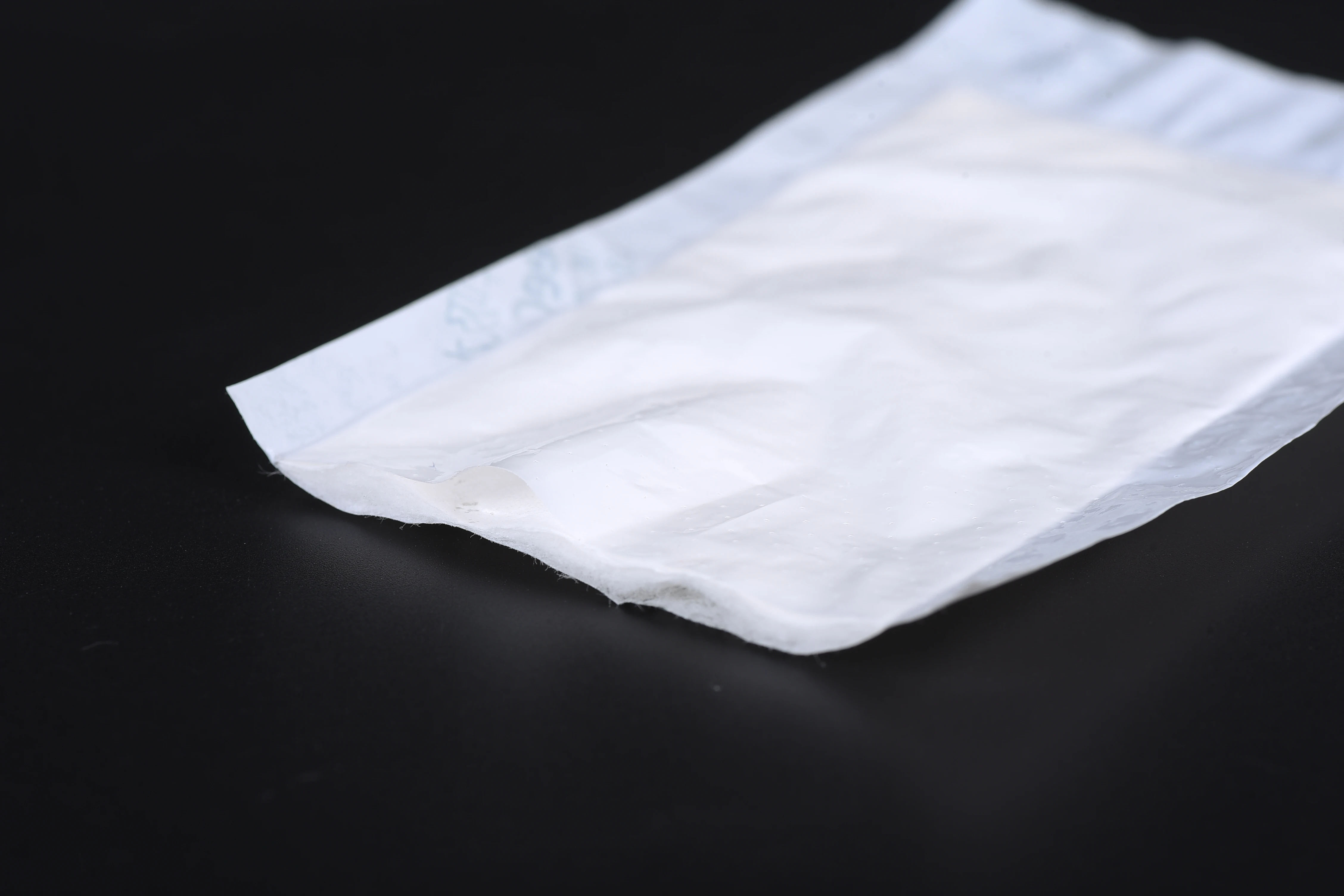 China Manufacturer Anti Moisture Disposable Poultry Meat Liquid Food Absorbent Pad