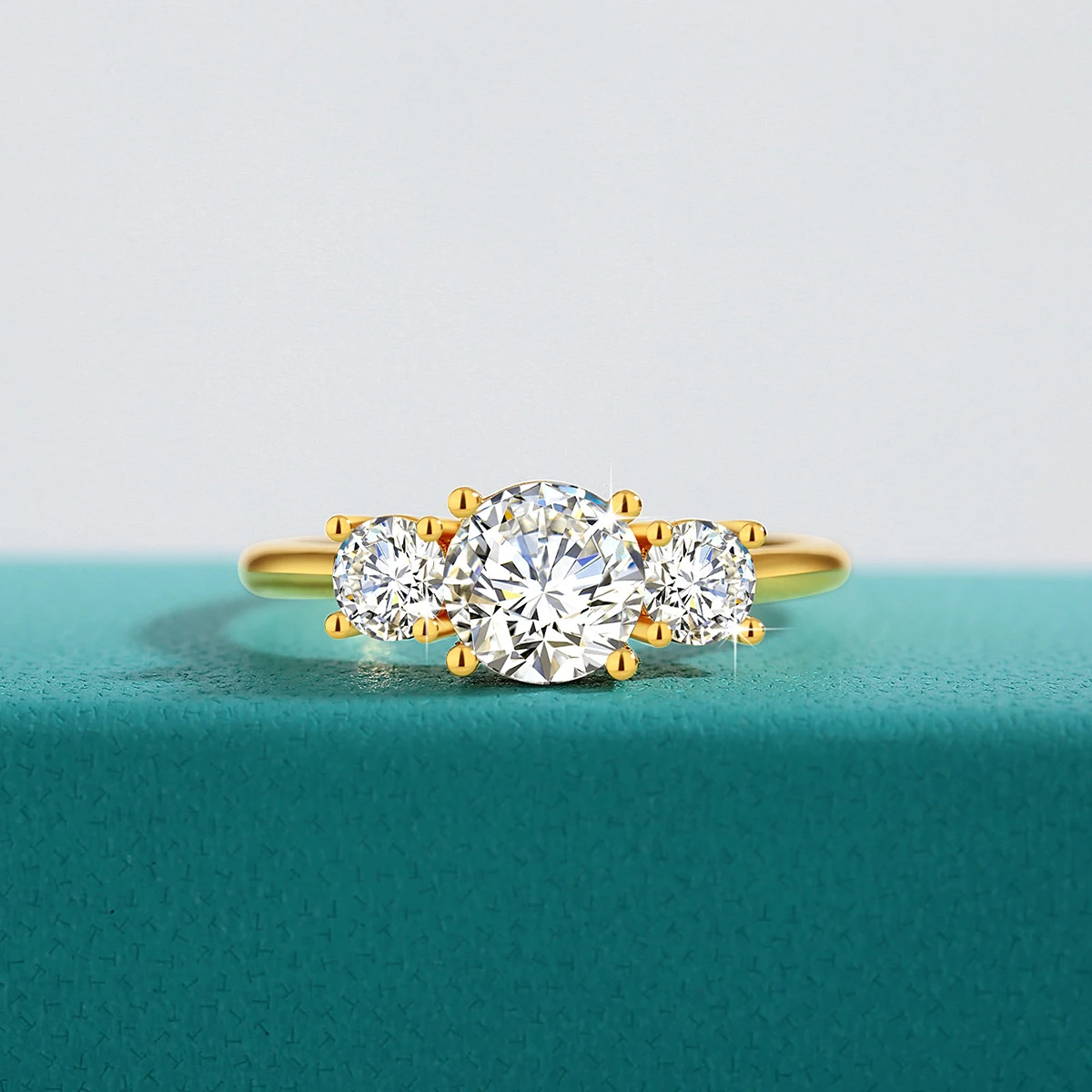 Classic 3 Stone Design Fine Jewelry Moissanite Engagement Wedding Ring Woman Hollow Genuine 18K Gold Rings Bijoux