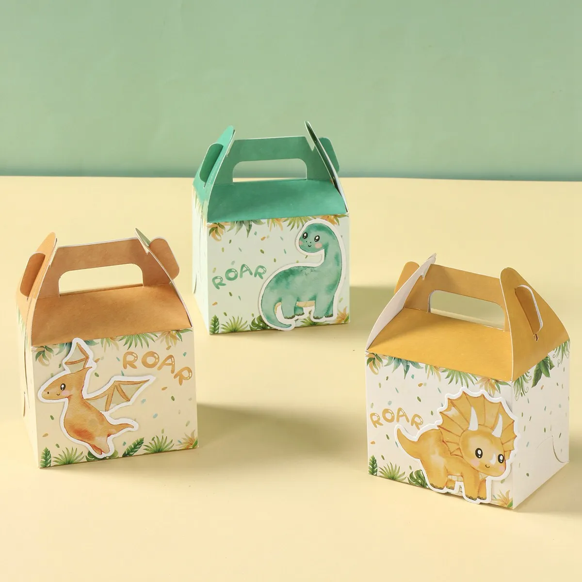 Custom Portable Paper Candy Dessert Treat Box With Handle Dinosaur Theme Gift Packaging Paper Box For Kids Birthday Baby Shower