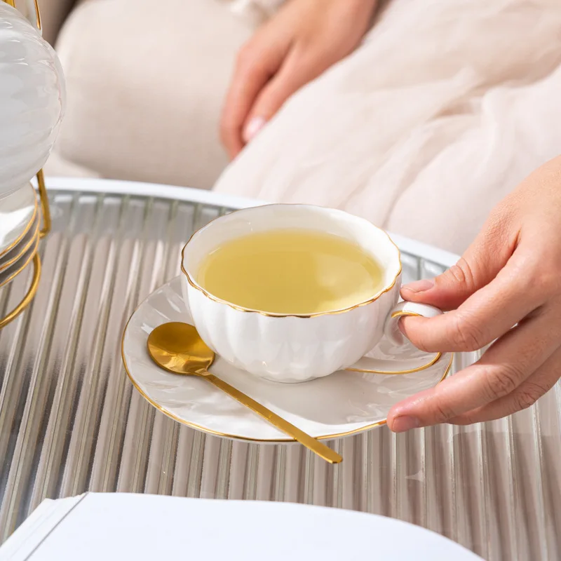 European Luxury Ceramic Coffee Cup Set Afternoon Tea Set Exquisite Flower Tea Cup Ceramic Coffee Cup Saucer