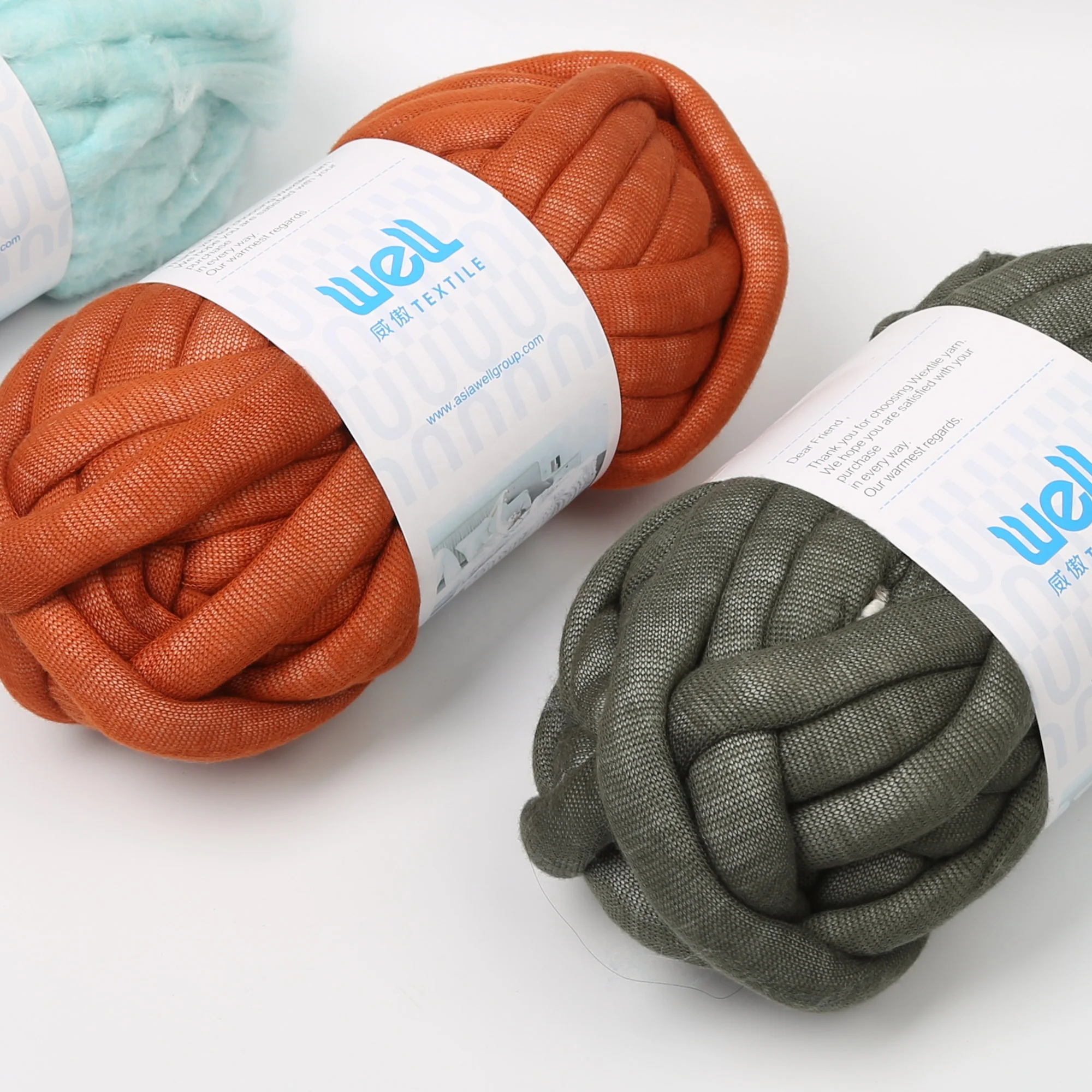 
soft feeling super chunky blanket yarn merino wool roving for felting 