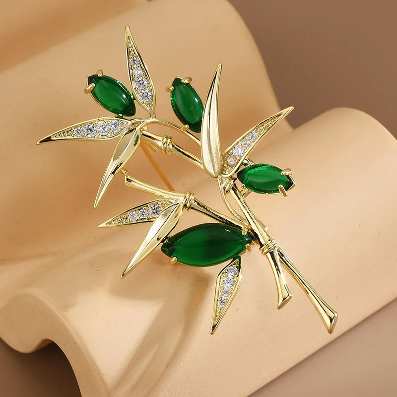 New Arrival Green Zircon Bamboo Brooch High-grade Atmospheric Bamboo Coat Corsage Anti-light Brooch Wholesale