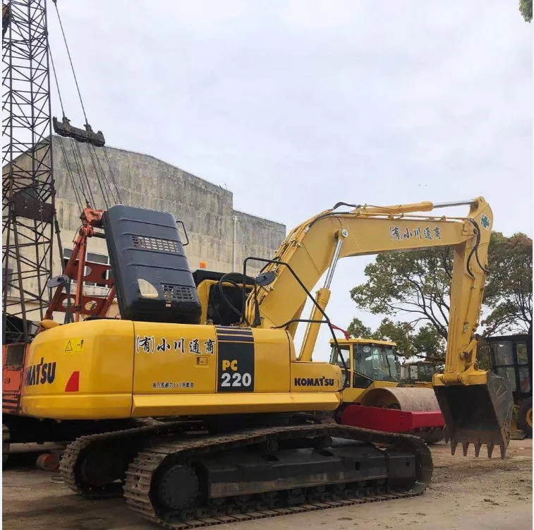 Гусеничный экскаватор Komatsu PC200-8N 20 тонн землеройная лопата использованный японский PC200 PC220 для продажи в Шанхае